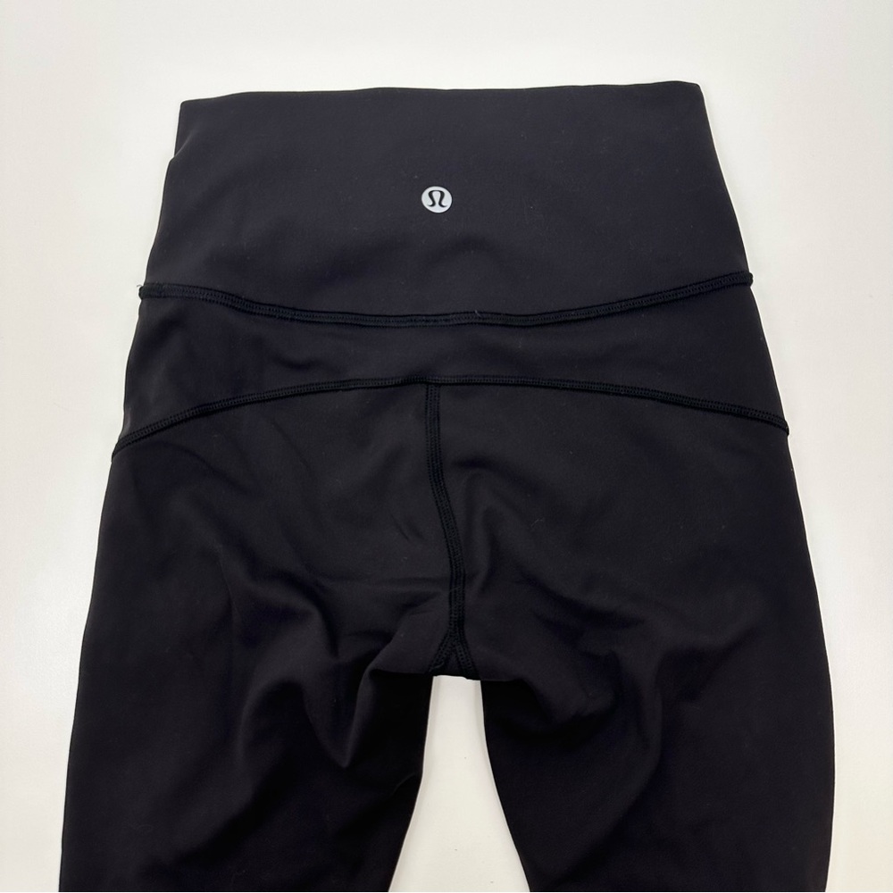 Lululemon In Movement Tights 25” - Picture 5 of 8